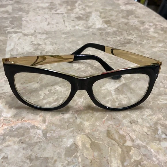 Gucci 👓 sunglasses & case - Picture 2 of 6